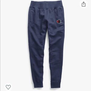 Champion women’s reverse weave sweatpants in indigo size M